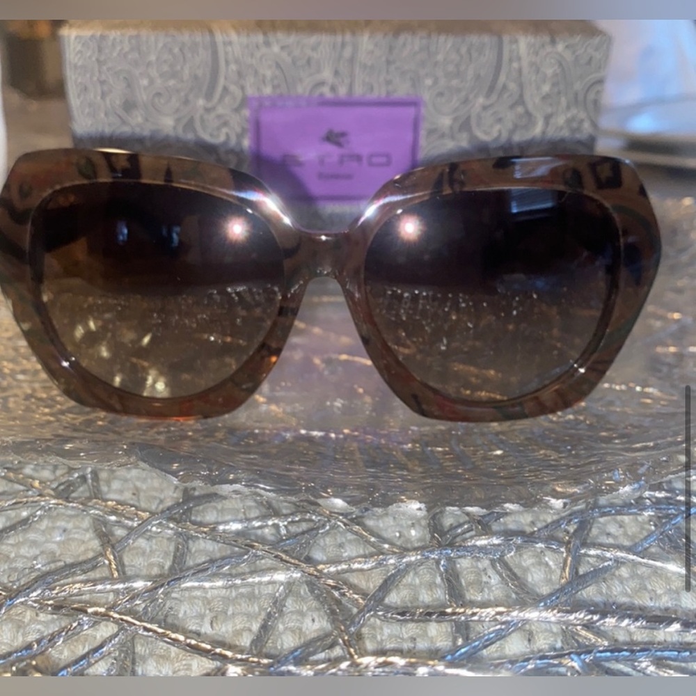 ETRO Sunglasses - Picture 2 of 5